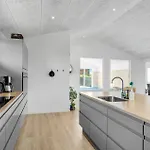 Σπίτι διακοπών Lovely In With Sauna