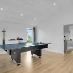 Σπίτι διακοπών Lovely In With Sauna *