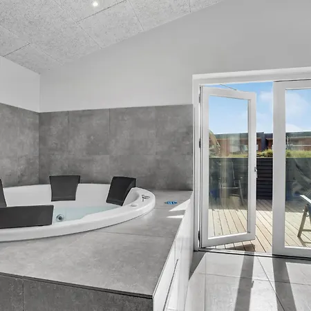 Beautiful In With Private Swimming Pool, Be Inside Or Outside * Thisted